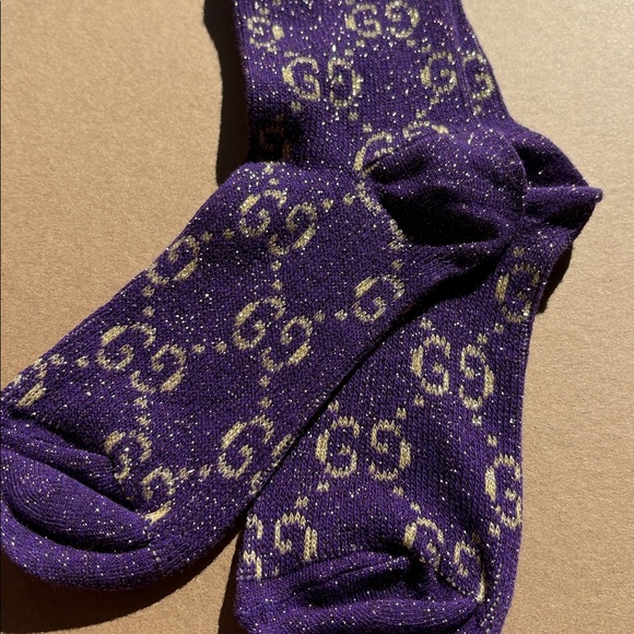 Authentic purple and gold sparkly ✨ Gucci GG Lamé ankle socks 🧦 - Picture 3 of 4